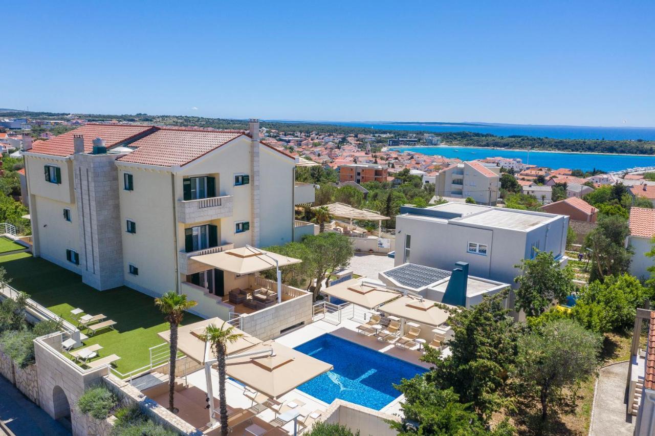 Апартаменты Pool Terrace Sea View Sarkic Новалья Экстерьер фото