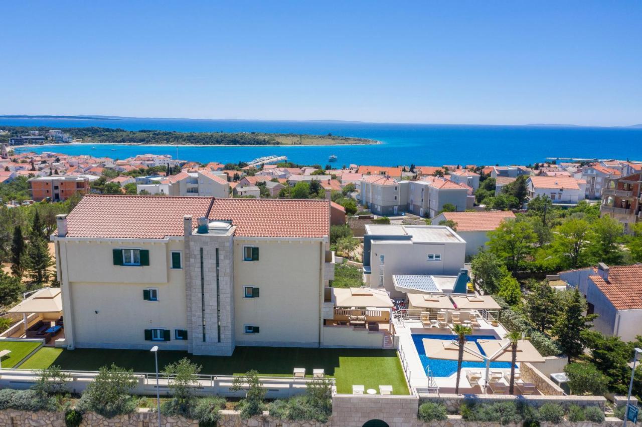 Апартаменты Pool Terrace Sea View Sarkic Новалья Экстерьер фото