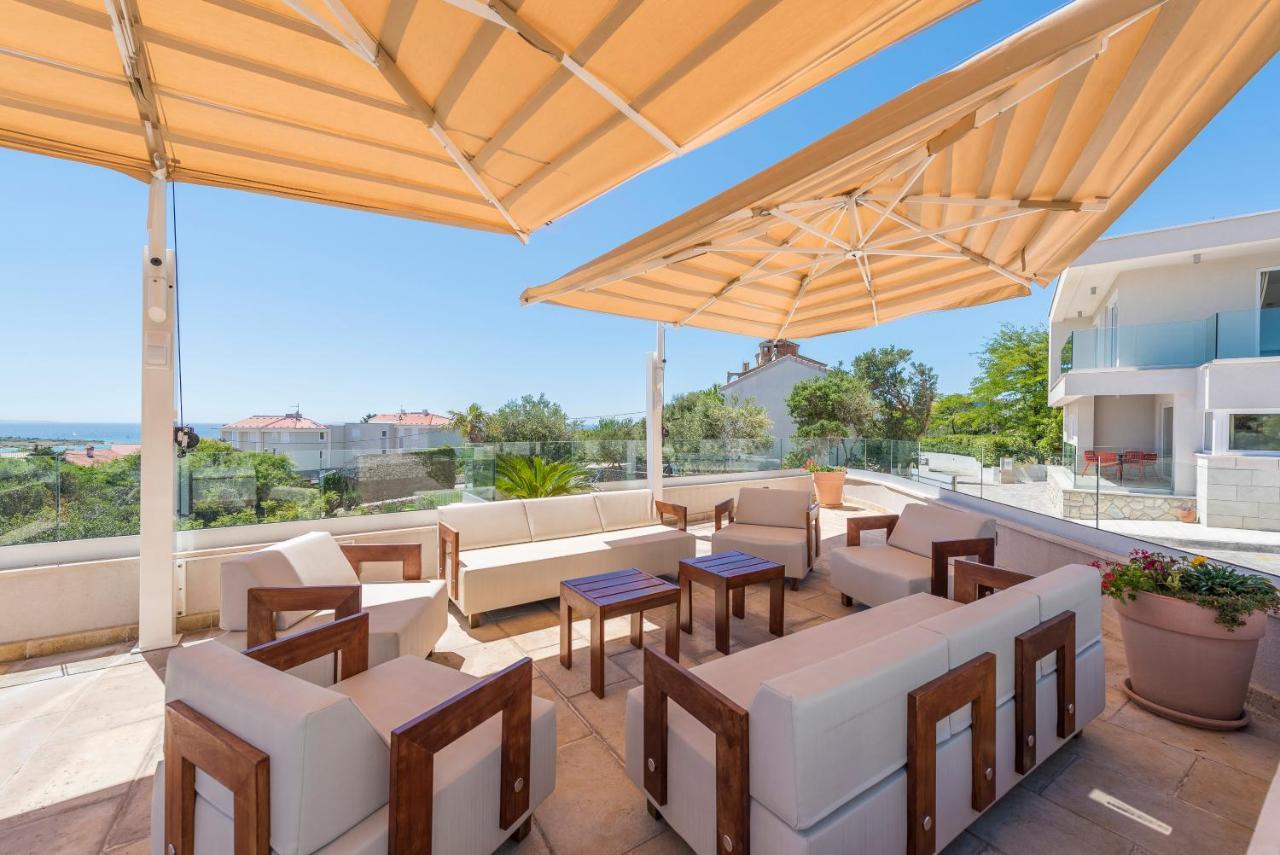 Апартаменты Pool Terrace Sea View Sarkic Новалья Экстерьер фото